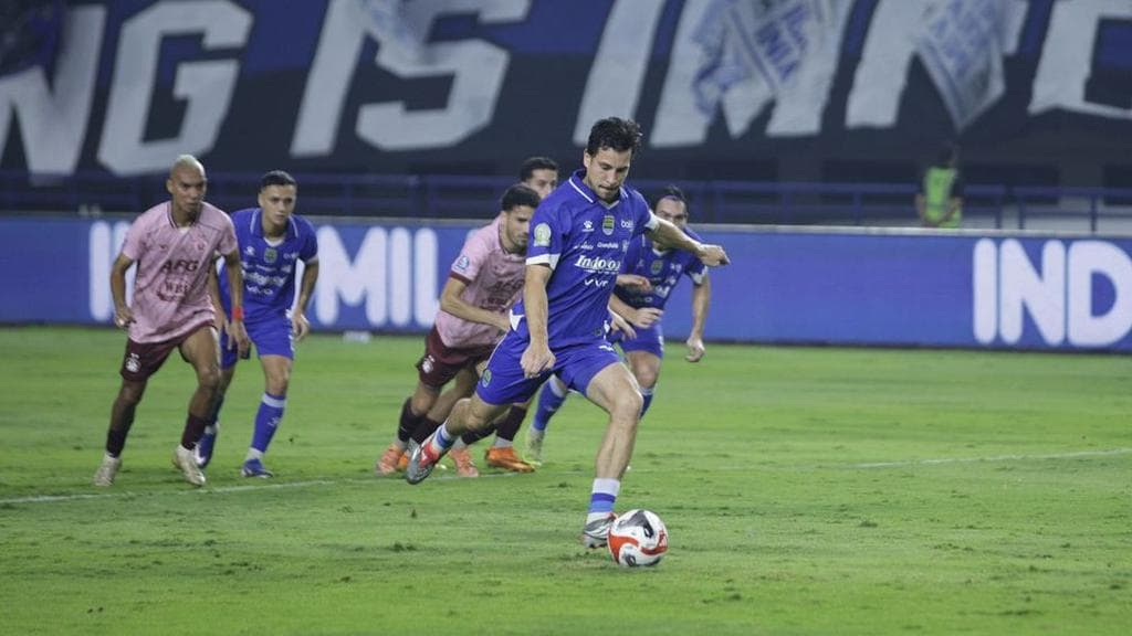 GBLA Kembali Bergetar: Persib Tancapkan Dominasi Mutlak Usai Hajar Persik Kediri