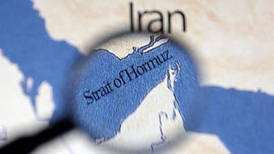 Selat Hormuz dan Nasib Tiga WNI: Ketika Konflik Global Menyentuh Rumah Kita