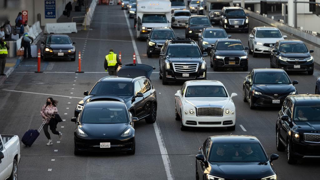 Gejolak Timur Tengah: Ketika Momentum Ekonomi Global Terhambat oleh Konflik yang Tak Terduga