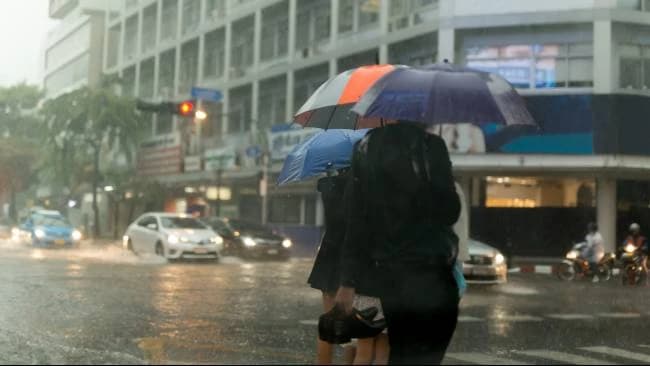 Cuaca Hari Ini Sabtu 31 Januari 2026: Hujan Ringan Masih Guyur Jakarta dan Sekitarnya
