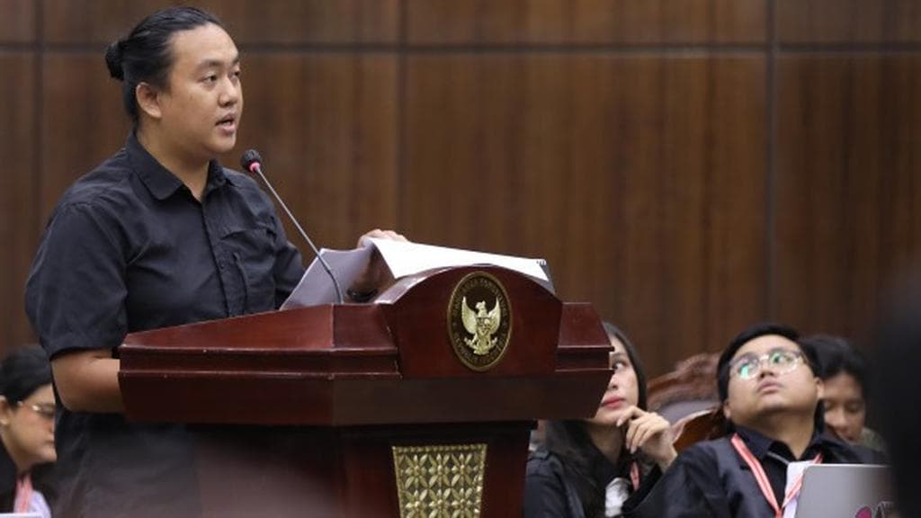 Di Balik Ruang ICU: Perjuangan Andrie Yunus dan Ujian Demokrasi Kita